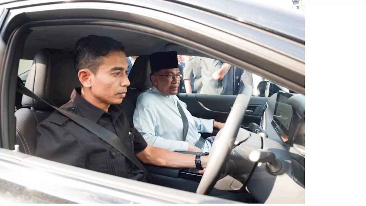 PM impressed with hydrogen car and its quieter engine: Minister