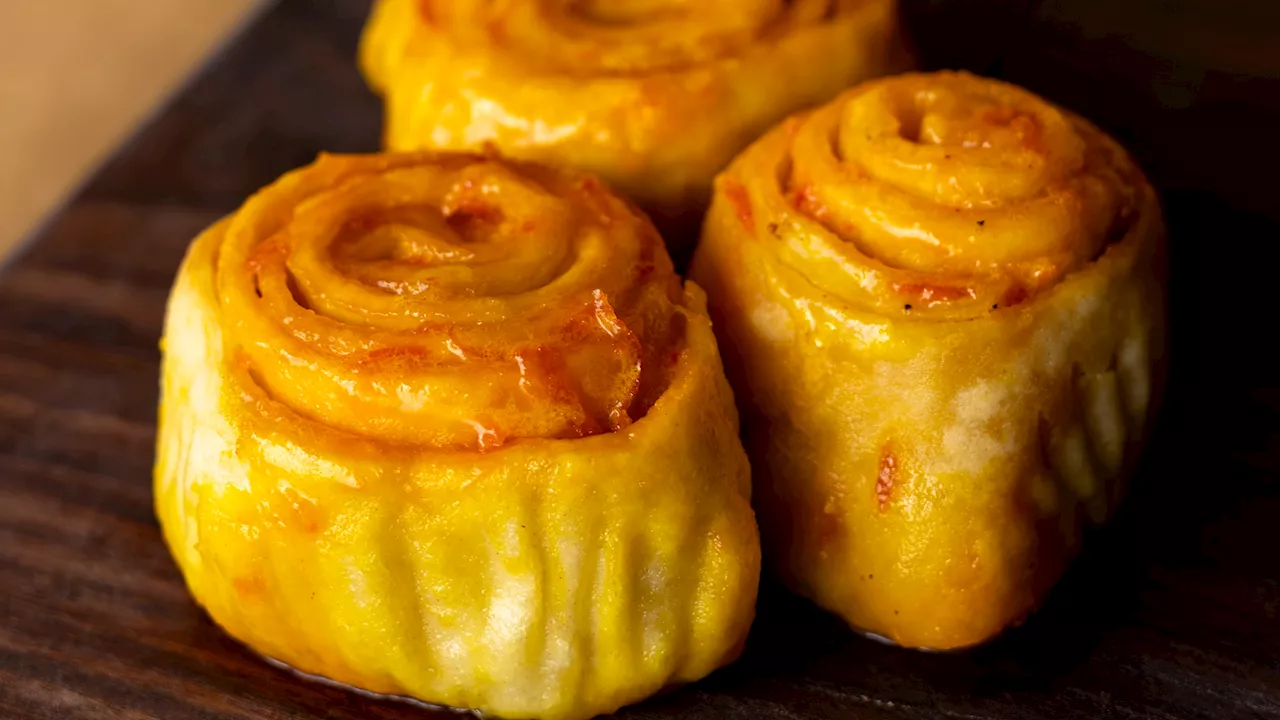 Alabama's Obsession with Orange Rolls