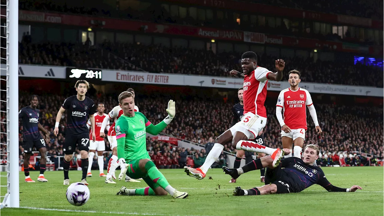 Arsenal wieder Erster – Foden-Hattrick bei City-Sieg