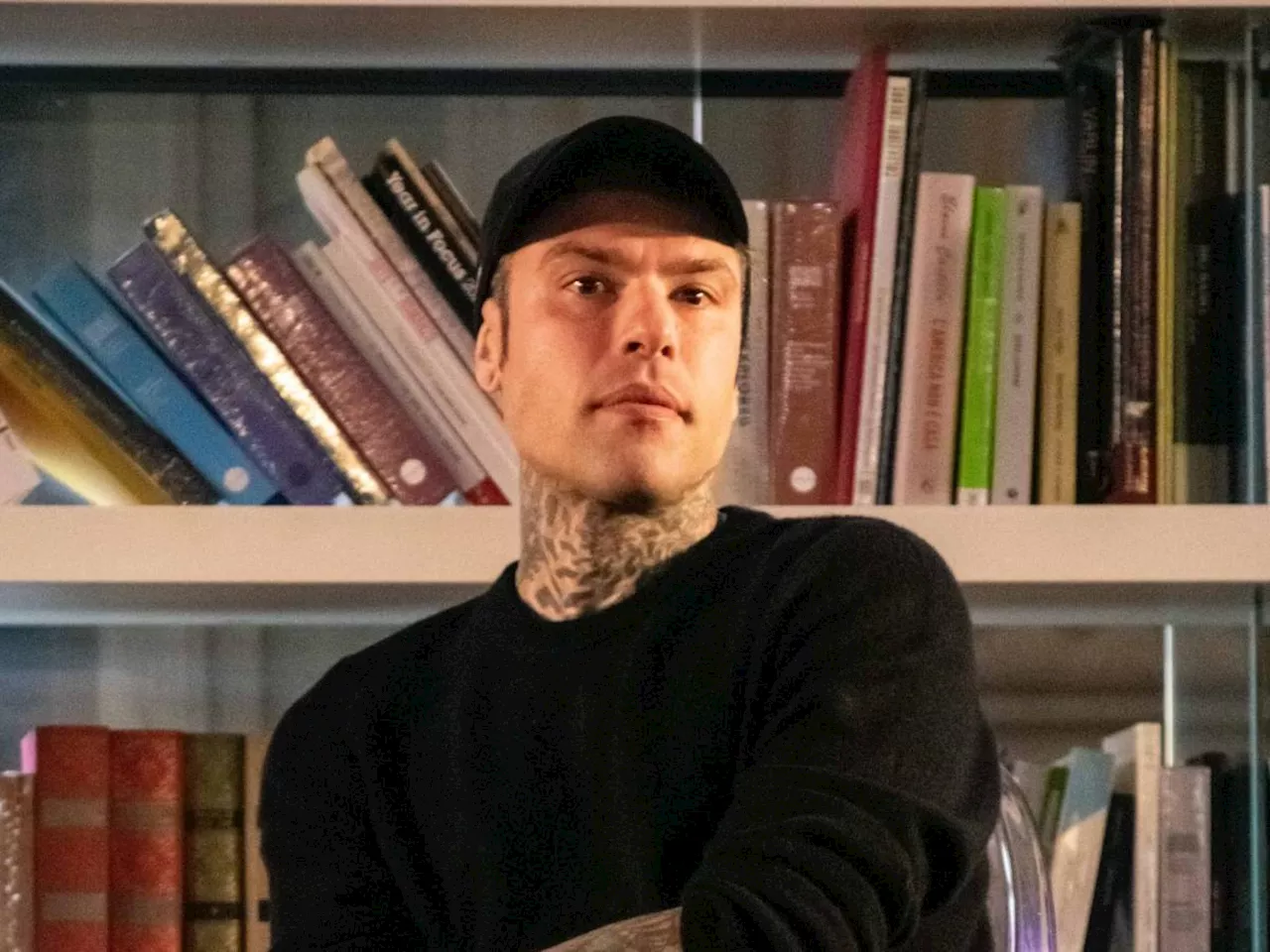 'Sempre con una guardia del corpo'. Fedez a Roma tra sicurezza e incontri segreti