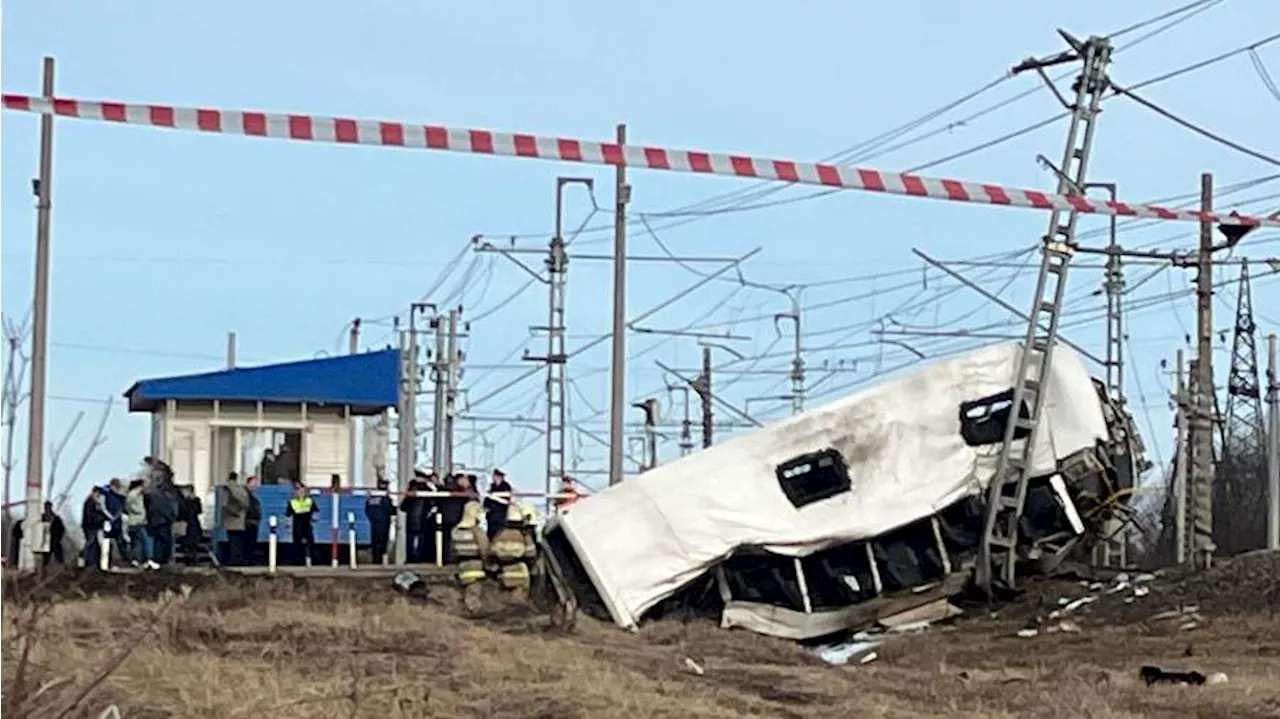 СК возбудил дело о халатности после ДТП на ж/д переезде под Ярославлем