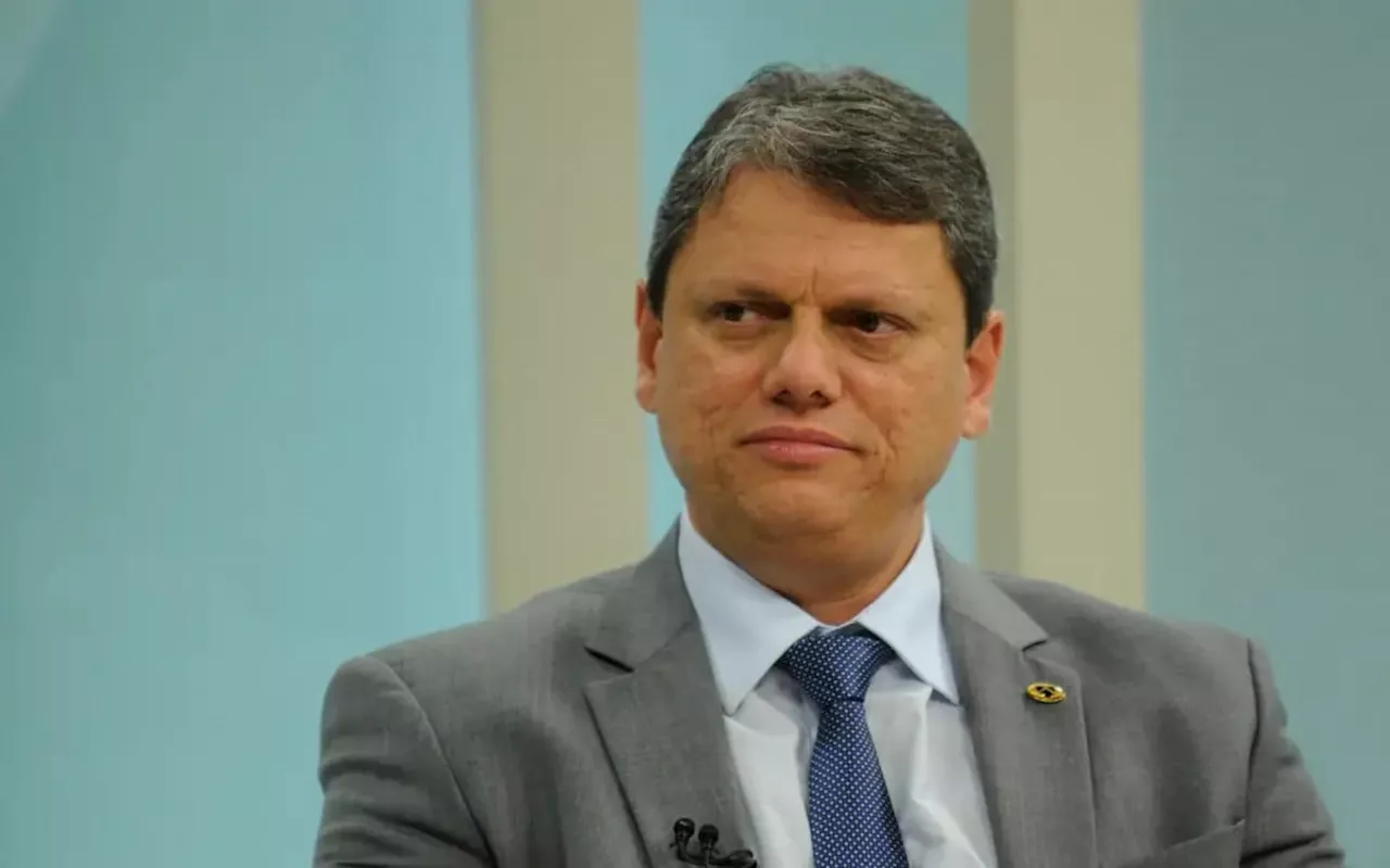 Governador de São Paulo não comparece a evento de adesão ao programa federal Pé-de-Meia