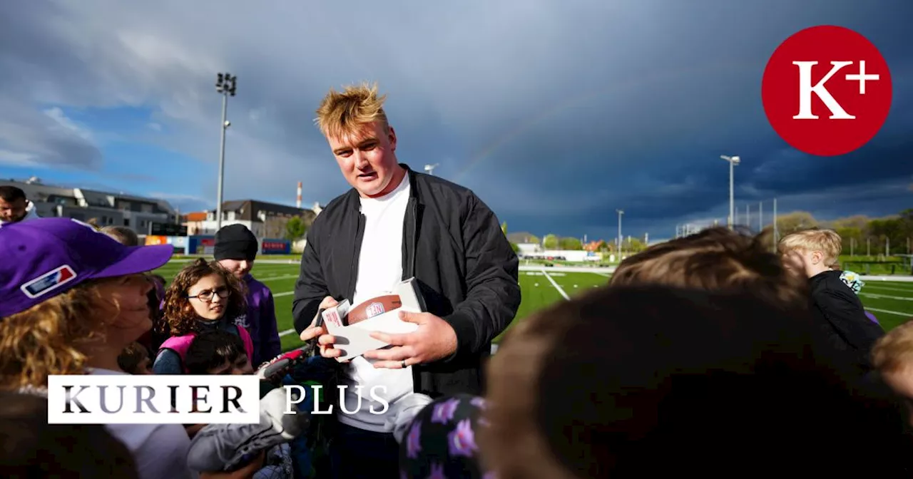 Österreichs erster Feldspieler in der NFL besucht Vienna Vikings