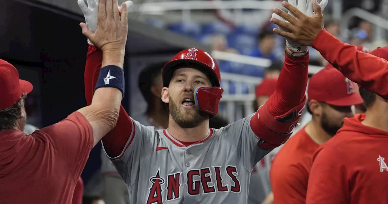 Angels complete trip with a sweep of the Marlins, win fourth straight