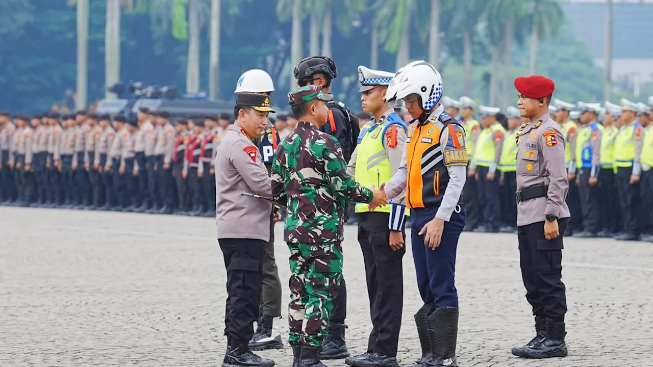 Gelar Pasukan Operasi Ketupat 2024, Kapolri Ulas Strategi Mudik Lebaran Aman dan Nyaman