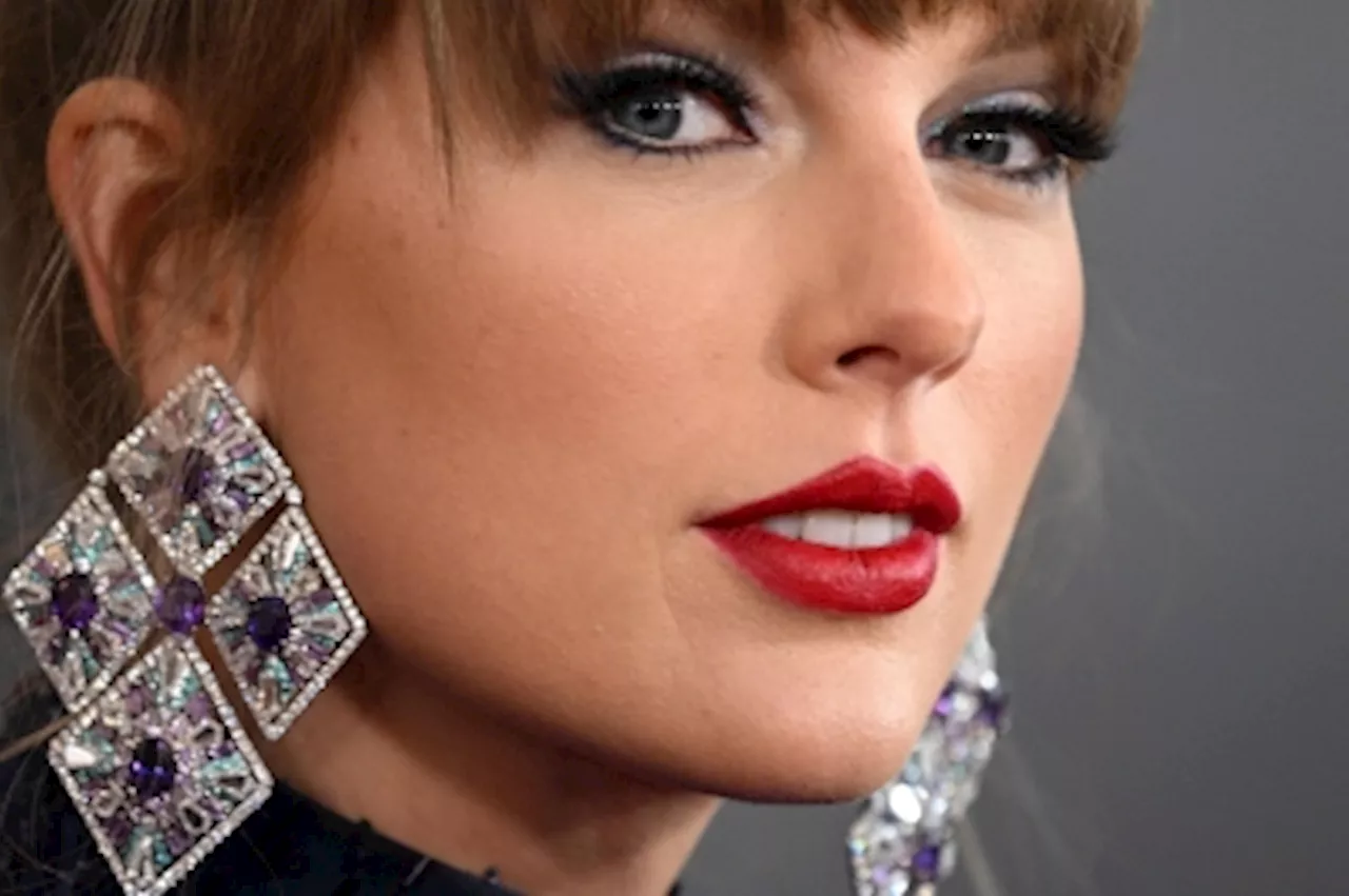 Taylor Swift officially declared a billionaire by Forbes