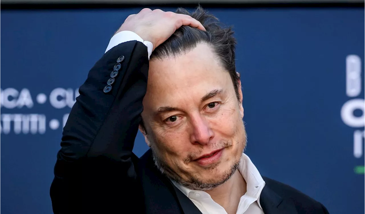 Tesla Could Face Bankruptcy as Stock Plummets, Hedge Fund Manager Warns