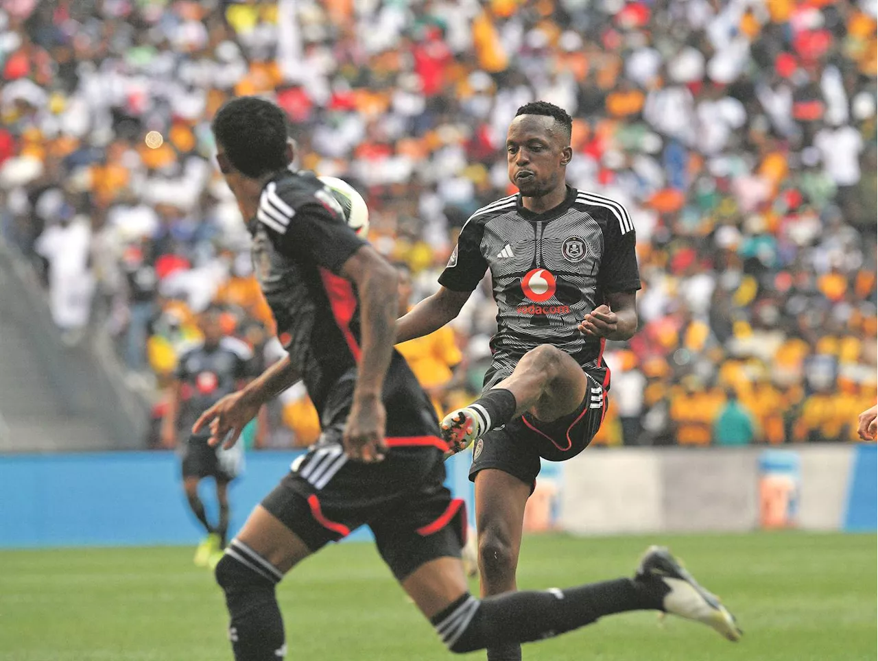 PSL: Pirates dominate but cannot find killer blow against Swallows