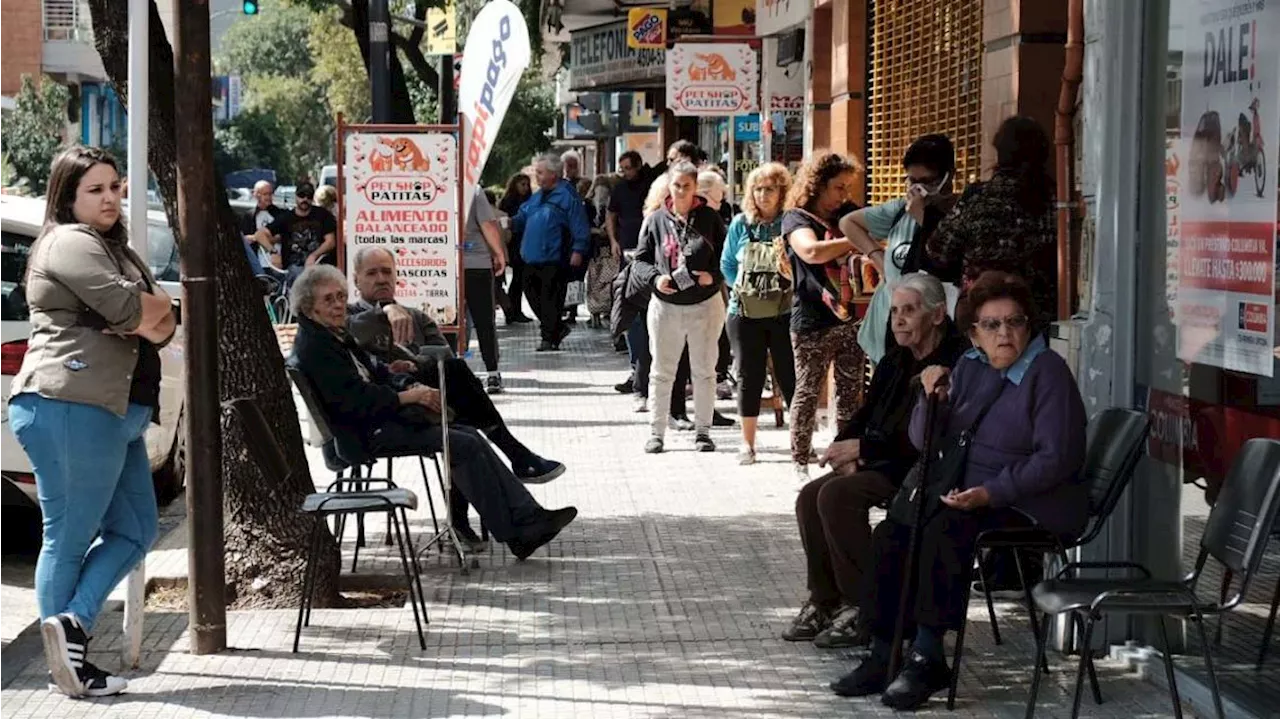El Gobierno corrige decreto para que los jubilados cobren el bono de $70 mil con nueva fórmula