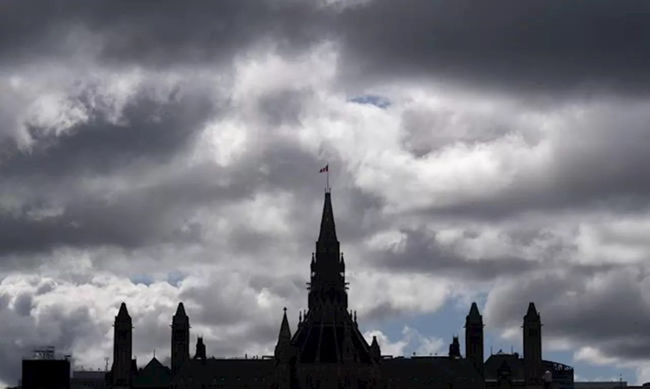 Tech industry says barriers keep Canadian companies from selling to government