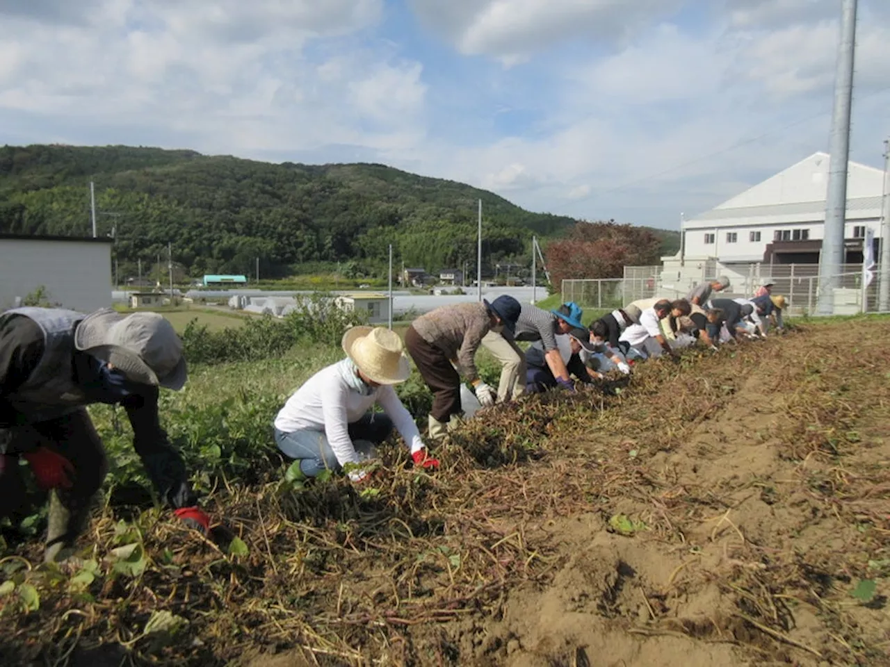 「朝日里山学校」が政府の農業支援事例に選定 交流4生協で祝賀会 4月6日（土）〔茨城 栃木〕