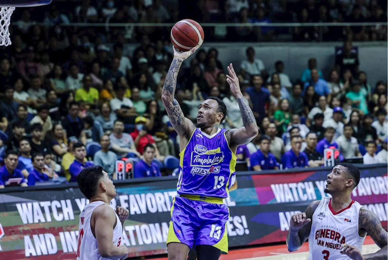 Calvin Abueva suspended, fined over dirty finger incident