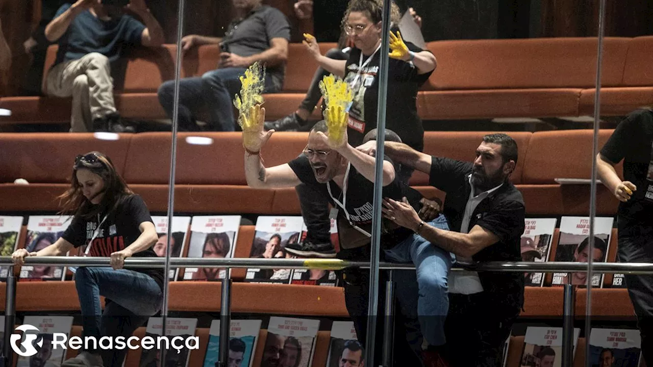 Israel. Ativistas e familiares de reféns invadem parlamento