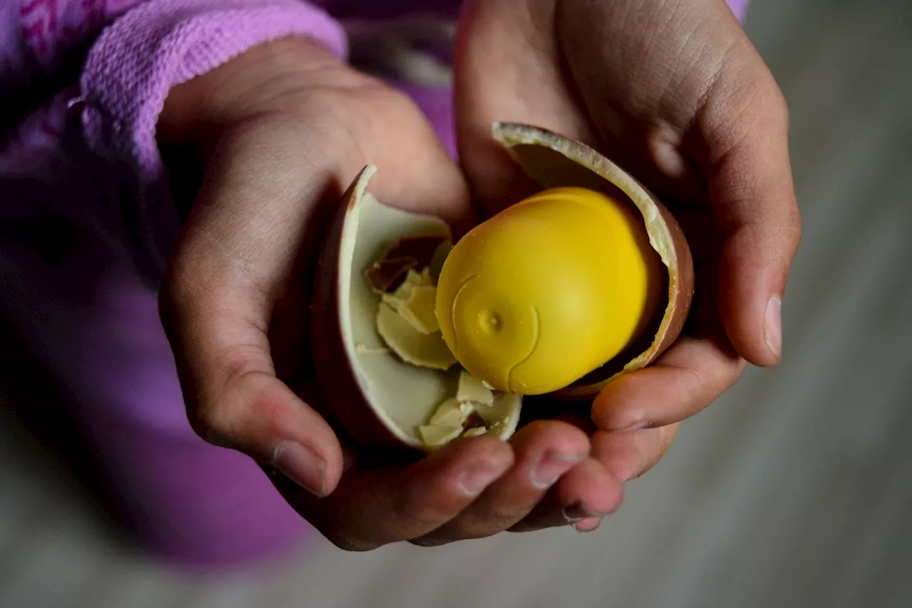  Une fillette tombe dans le coma après avoir consommé du cannabis, caché dans un Kinder surprise