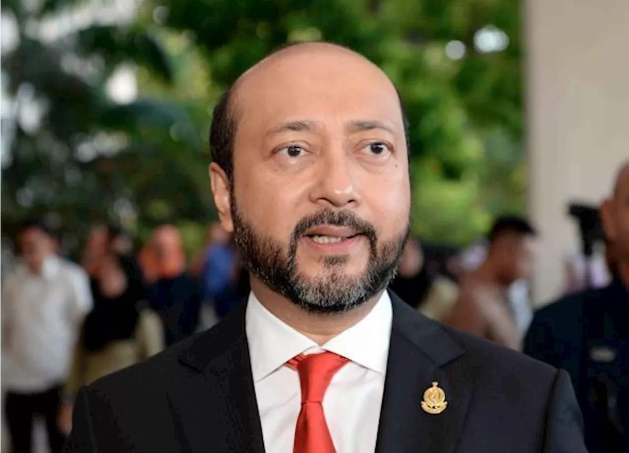 'No thumb drives in 1981', Mukhriz says on delay in brothers declaring 43 years of assets