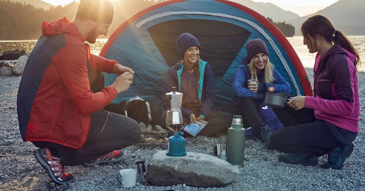 Lange Trekkingtouren: Dieses Essen sollte in den Rucksack