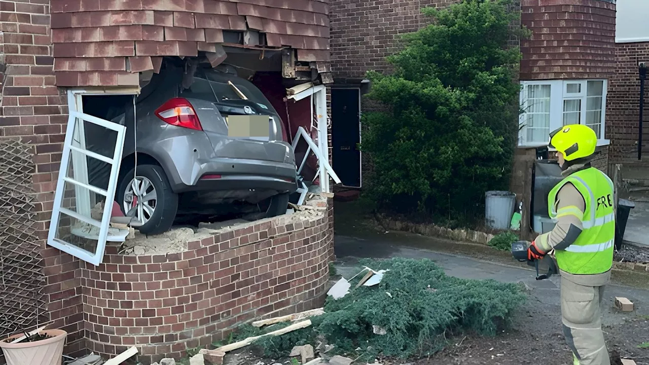 Driver crashes into pensioner's home, motor ends up in front room