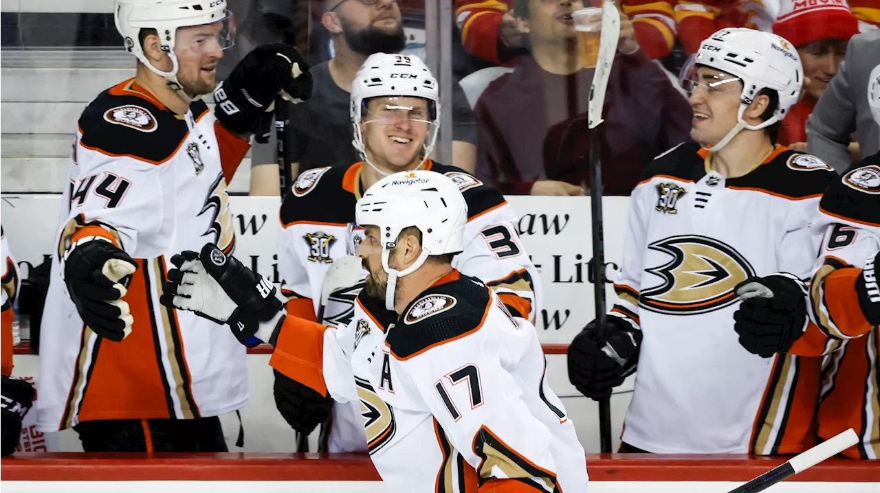 Killorn's two-goal effort leads Ducks past reeling Flames