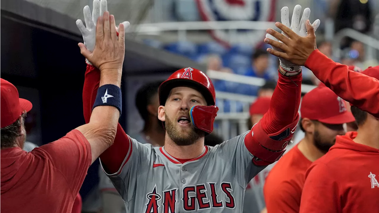 Ward homers in Angels' victory over winless Marlins