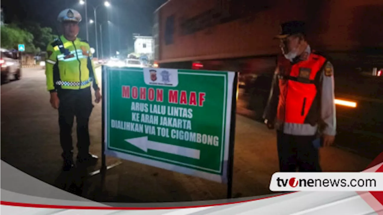 Tol Bocimi Longsor Sebabkan Lubang Besar, Arus Lalu Lintas Dialihkan ke Cigombong