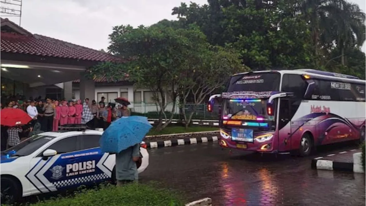 Gelar Apel Lodaya, Forkopimda Bogor Lepas 8 Bus Mudik Gratis