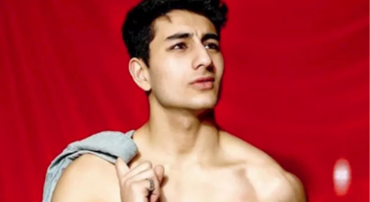 Ibrahim Ali Khan enters Instagram with a bang