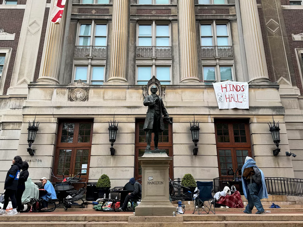 Columbia Student Protesters Occupy Campus Building