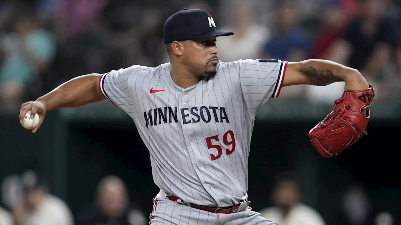 Twins bring closer Jhoan Duran back from injured list with strained oblique muscle