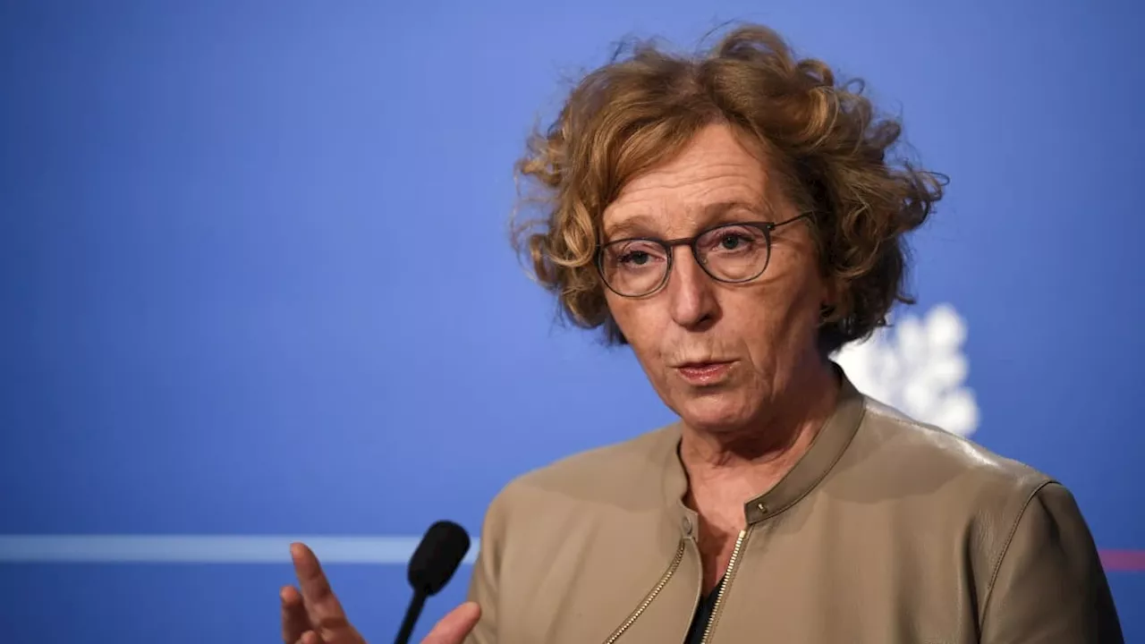 Apprentis: l'ancienne ministre du Travail Muriel Penicaud plaide pour 'supprimer' ou 'réduire' les primes à...