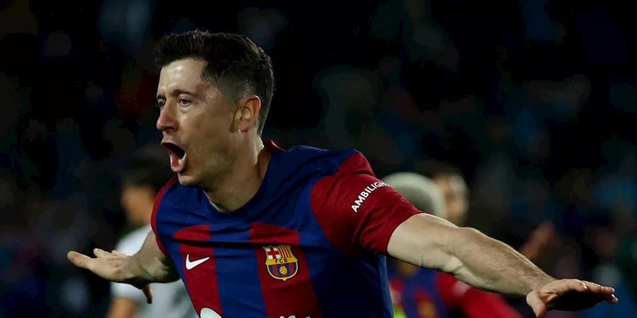 Usai Tegaskan Bertahan di Barcelona, Robert Lewandowski Langsung Hattrick Lawan Valencia