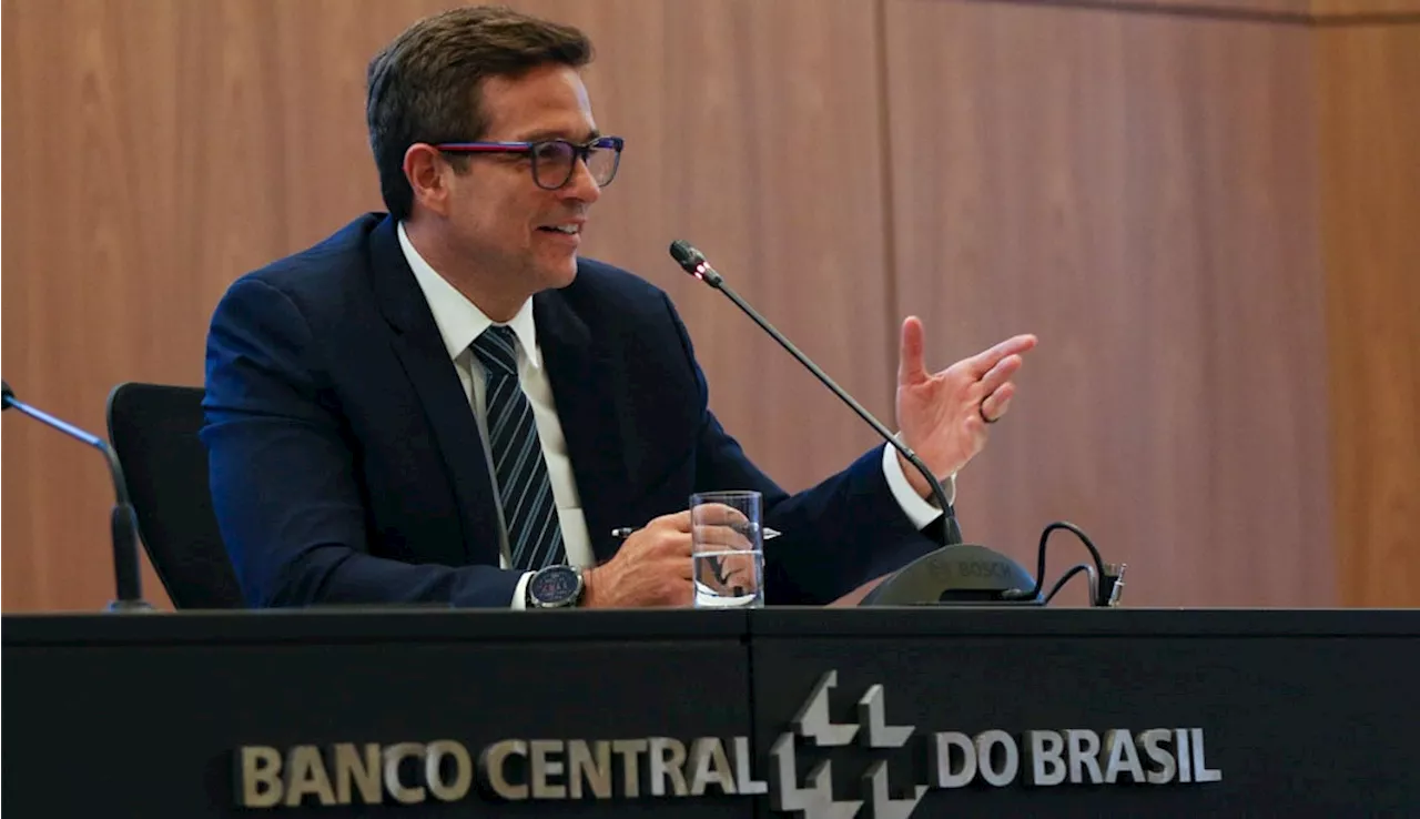 ‘Irresponsável’: comentário de Campos Neto sobre digitalização gera nova polêmica com governistas