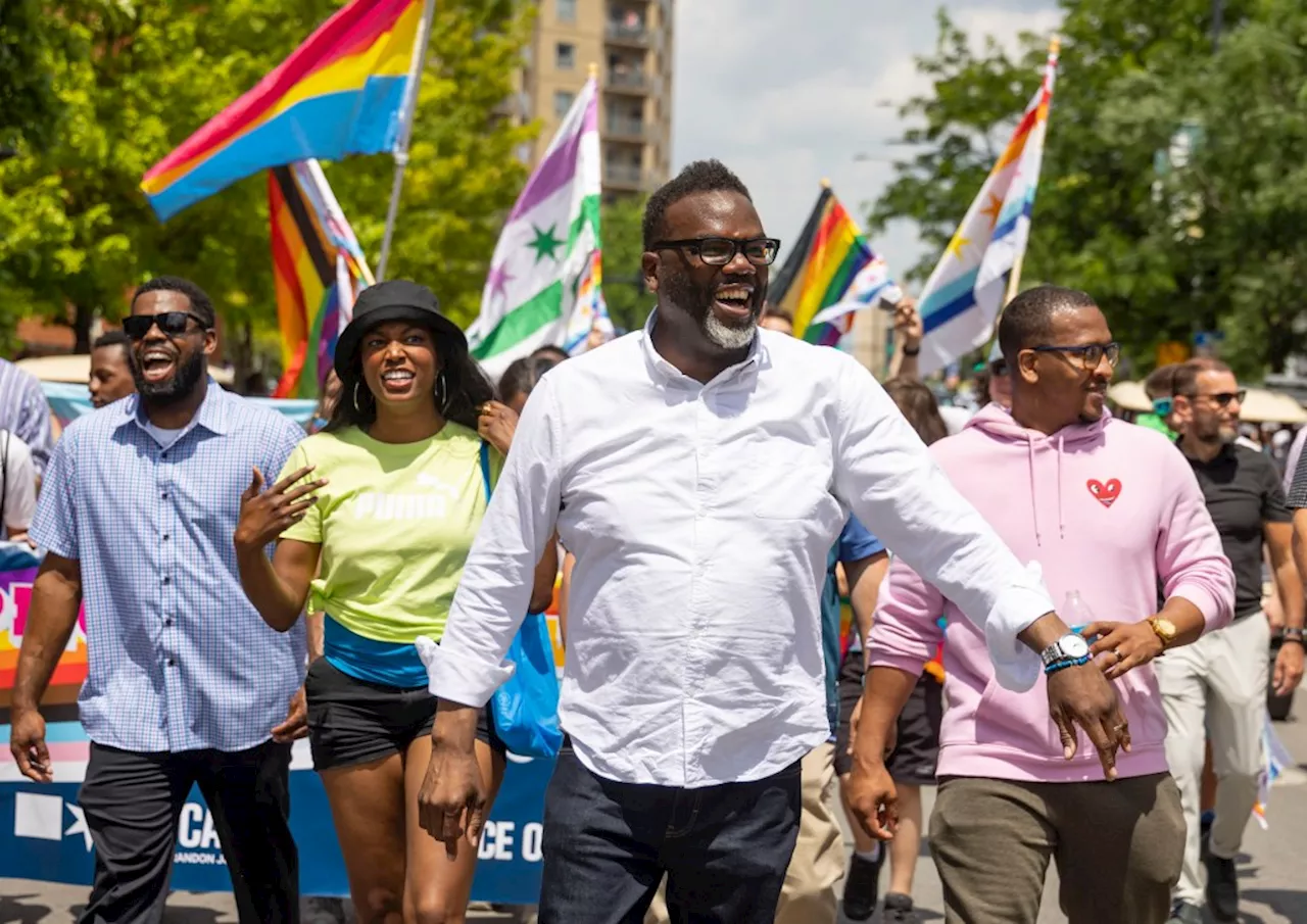 LGBTQ+ community members call on Mayor Brandon Johnson to rescind plan to scale back Pride Parade