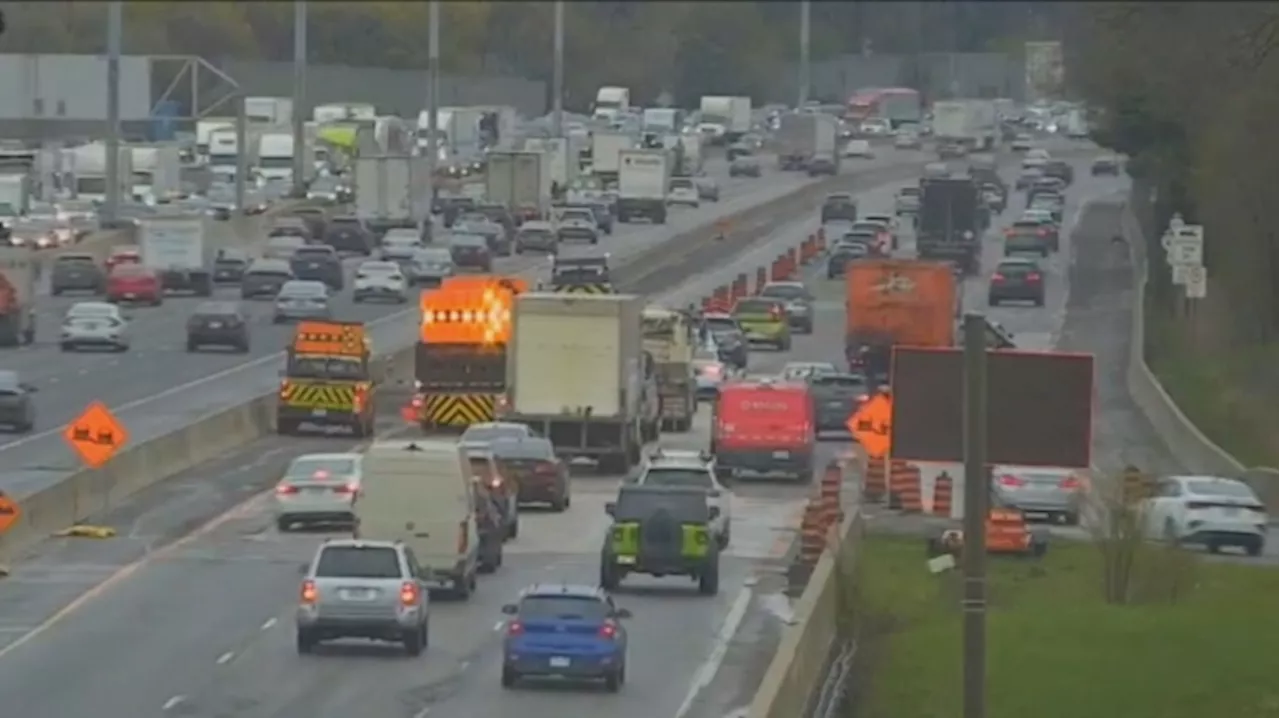 Pothole damages a dozen vehicles on Hwy. 401 in Toronto