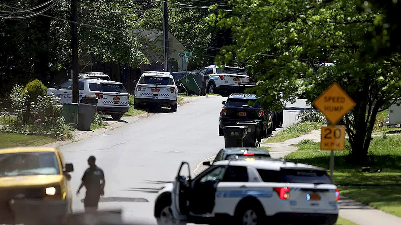 Three US Marshals killed and five cops are shot in Charlotte