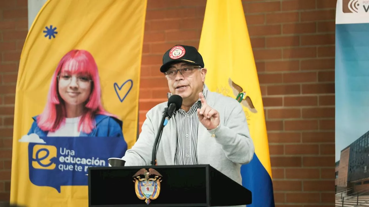 'Con o sin tarima caminaré en la marcha del 1 de mayo': presidente Gustavo Petro