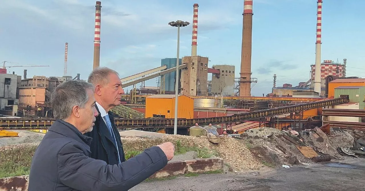 Ex Ilva, il governo: “Forni elettrici dal 2027, obiettivo 6 milioni di tonnellate di acciaio”