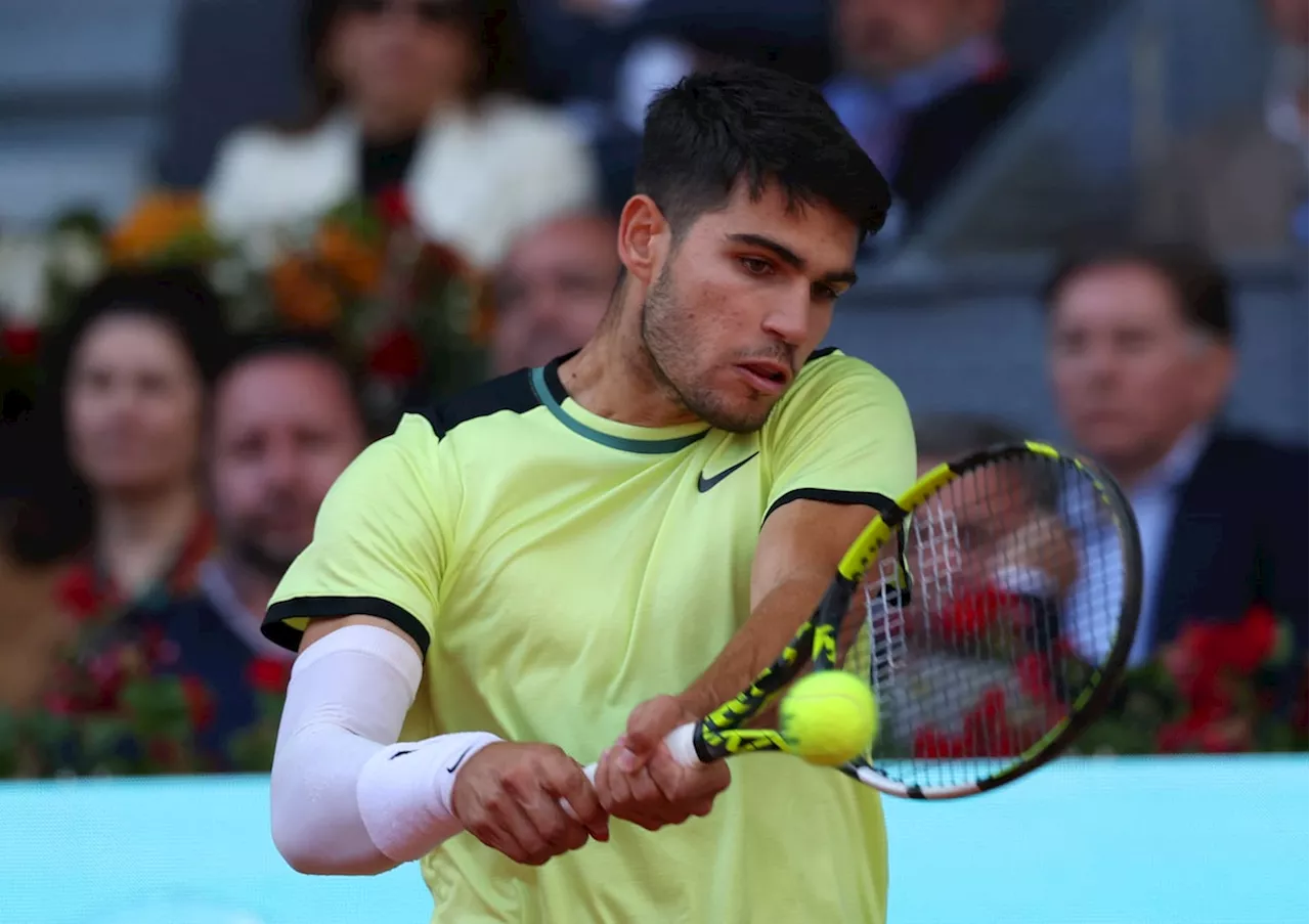 Alcaraz squeaks past Struff to reach Madrid Open quarter-finals; Swiatek advances to semis