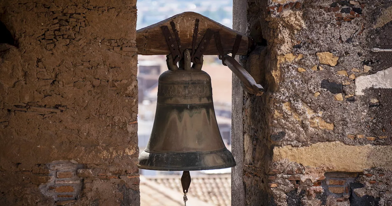 È la Chiesa che è rimasta indietro o è il mondo che corre troppo?