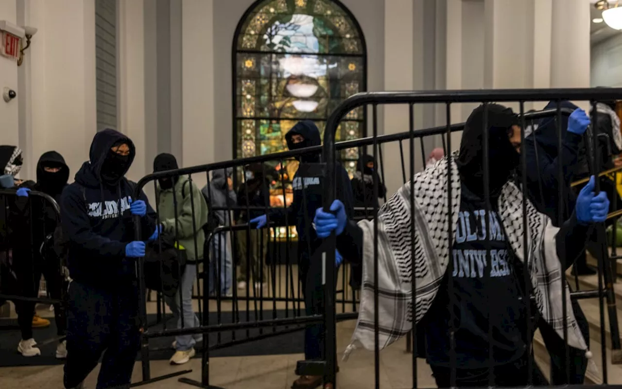 Ativistas ocupam prédio da Universidade de Columbia para protestar contra guerra em Gaza