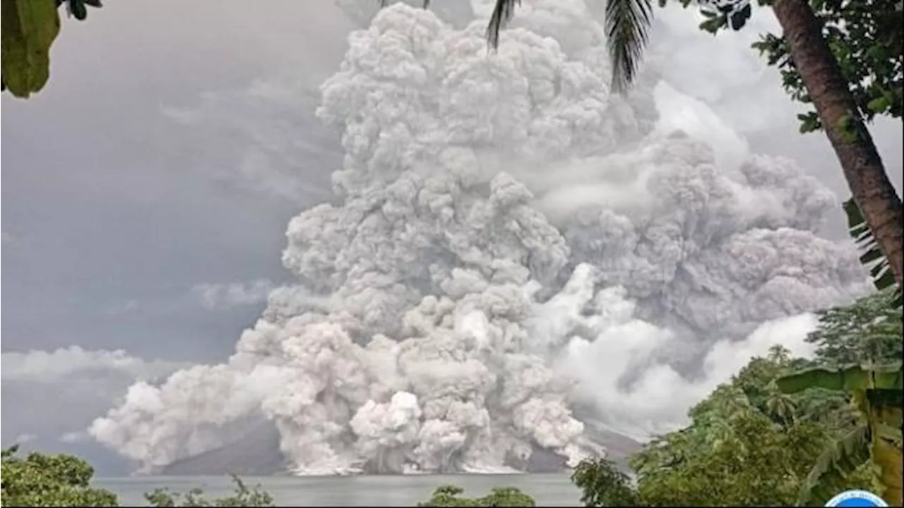 Gunung Ruang Meletus Lagi Pagi Ini, Warga Diimbau Waspada Awan Panas hingga Tsunami