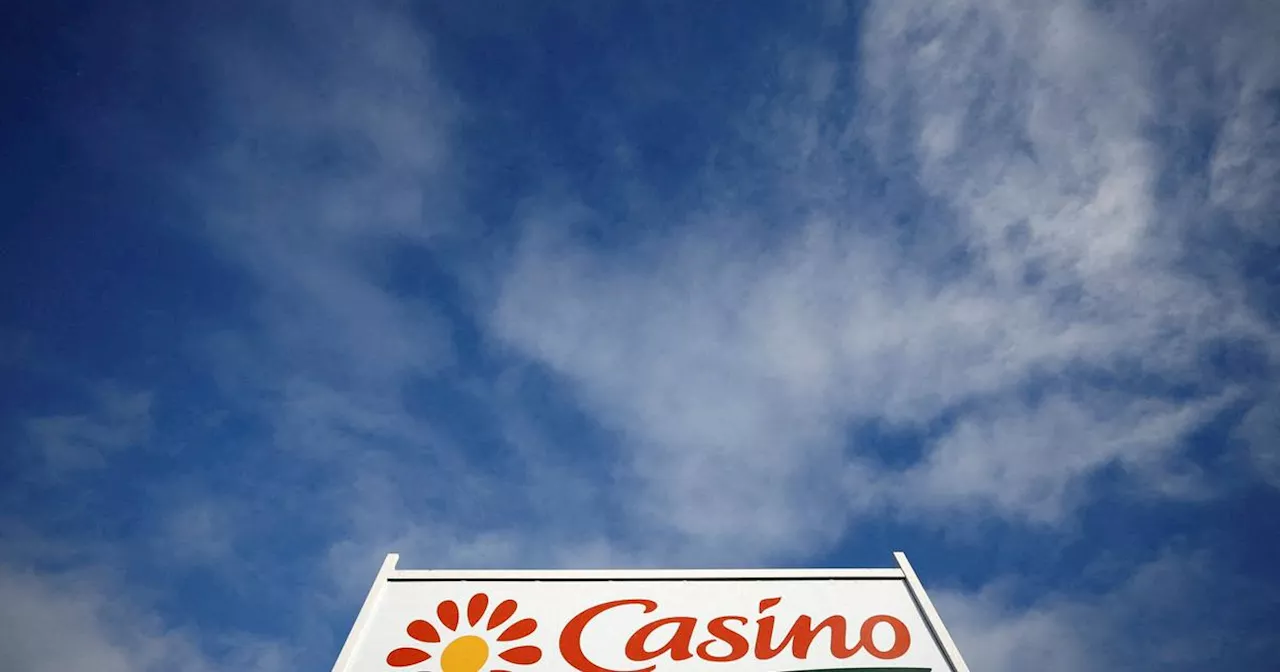 Casino cède 121 magasins à ses concurrents Auchan, Les Mousquetaires et Carrefour