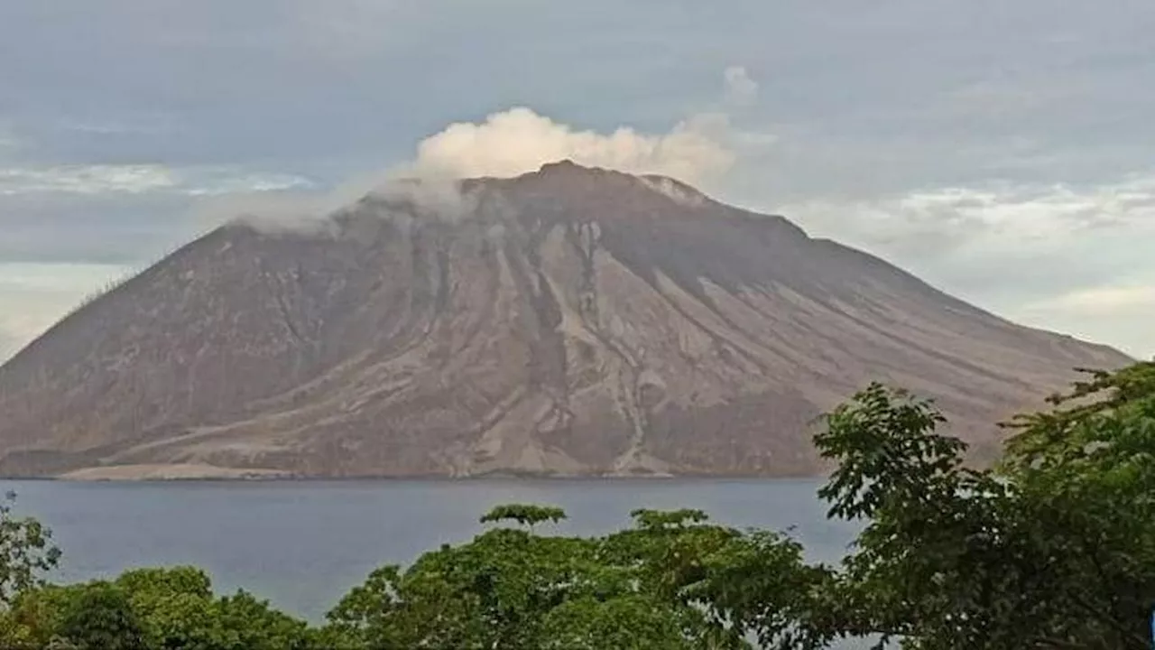 Bandara Sam Ratulangi Manado Kembali Ditutup Selasa Ini Dampak Erupsi Gunung Ruang