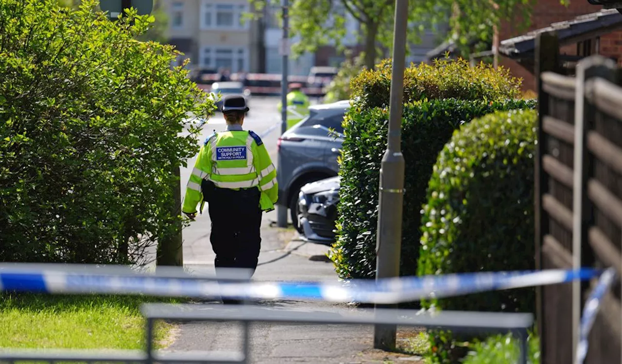 Schwert-Attacke in London: 14-Jähriger stirbt, Polizisten notoperiert