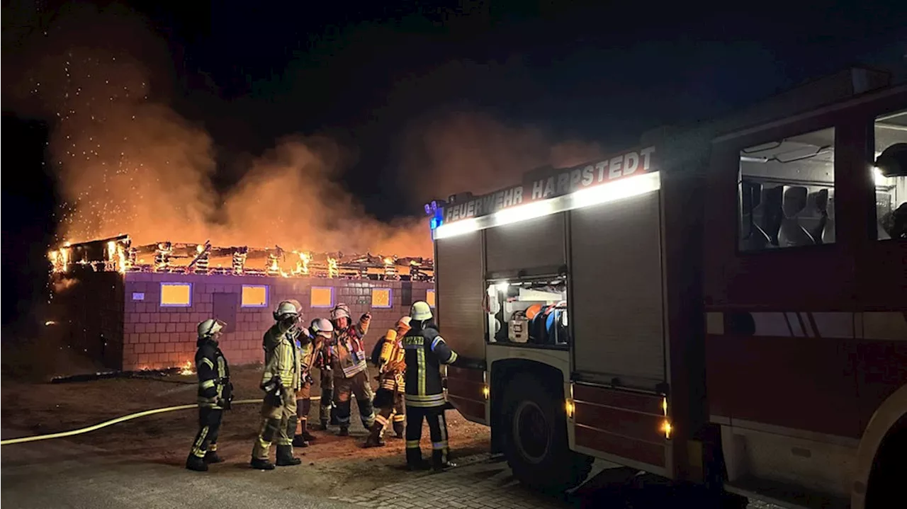 Brandanschlag? Feuer zerstört Kampfsportschule in Prinzhöfte