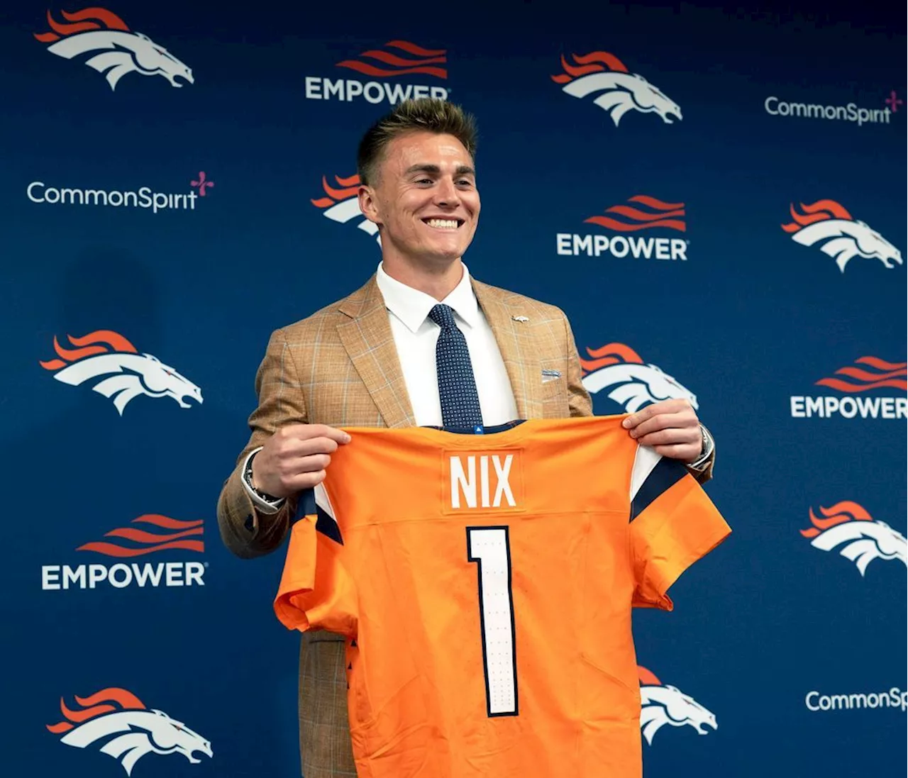 Denver Broncos: GM George Paton erklärt, warum das Alter von Bo Nix beim Draft keine Rolle spielte