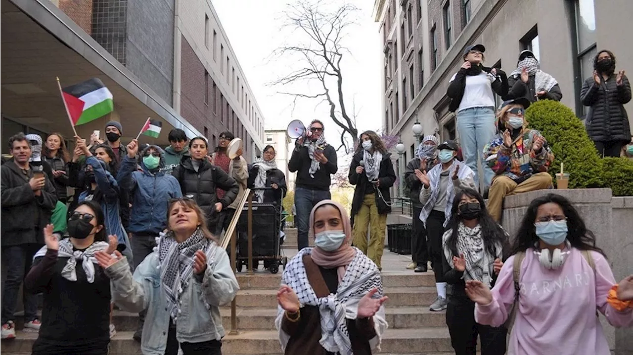 جامعة كولومبيا الأمريكية تشرع في فصل الطلاب المشاركين في الاحتجاج الداعم لفلسطين