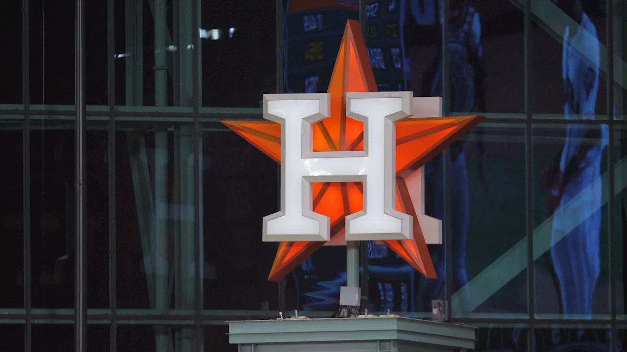 Astros Superstar Could Be Traded; Should Yankees Consider Blockbuster?