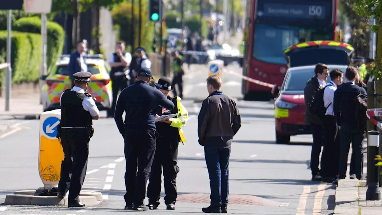 Mehrere Verletzte: Polizei nimmt Mann mit Schwert in London fest