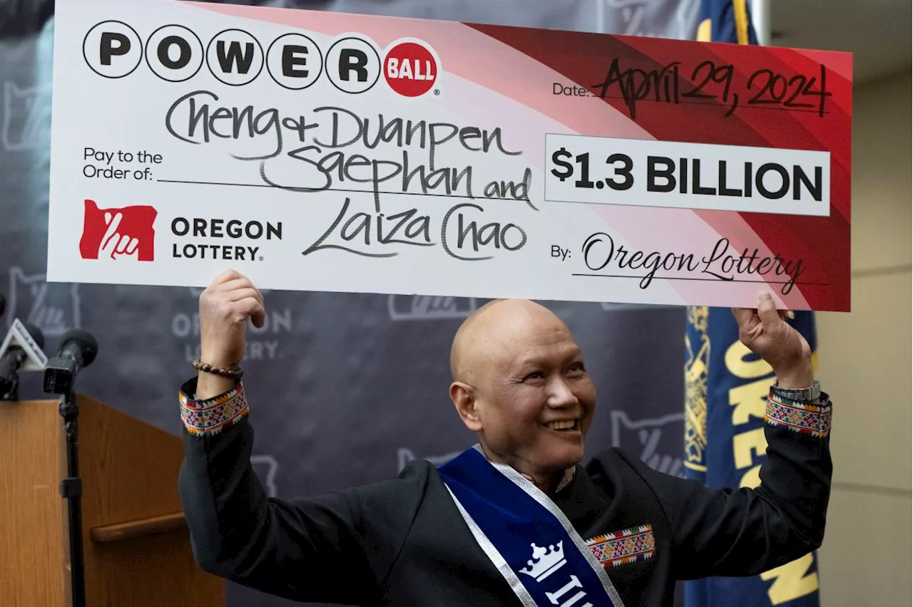 Immigrant from Laos wins US$1.3bil Powerball jackpot