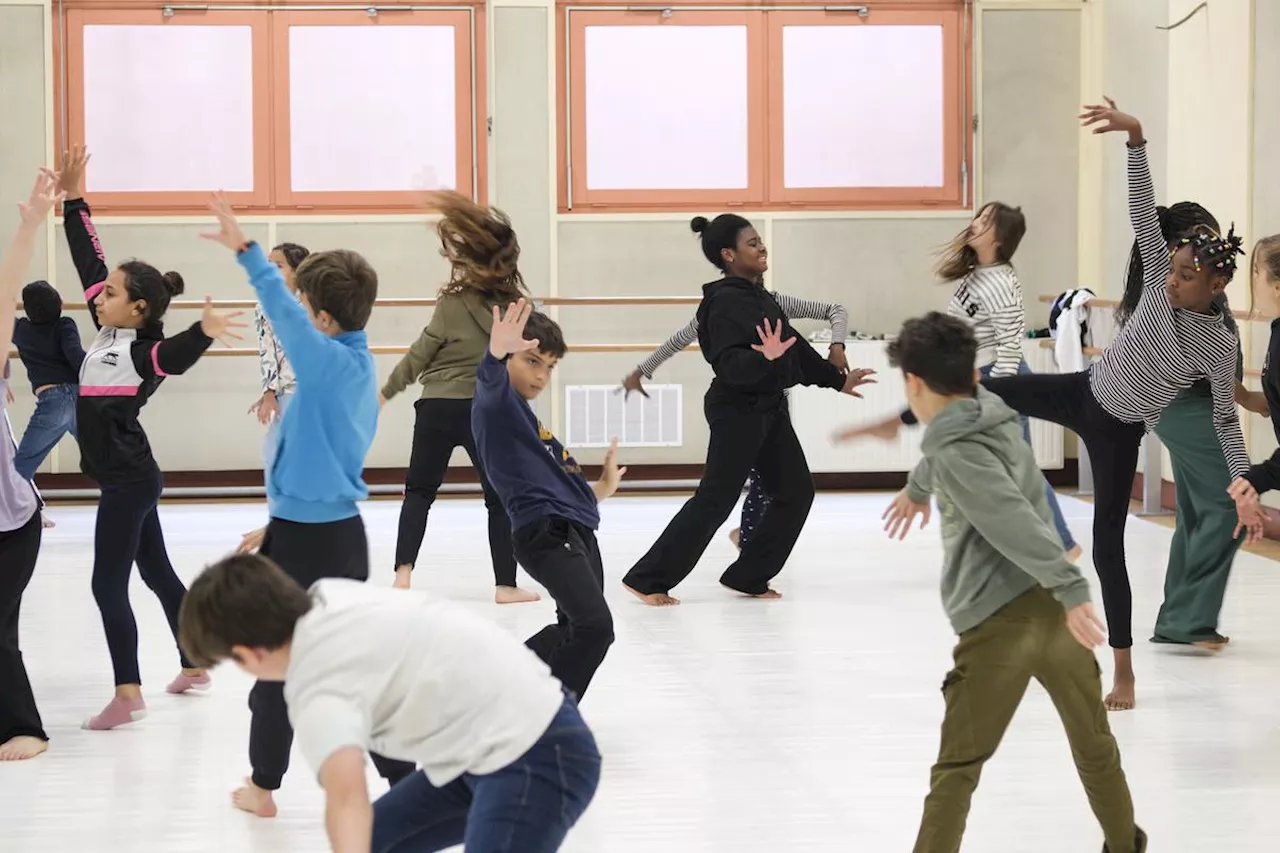 « Comportez-vous comme des danseurs » : à Mont-de-Marsan, une classe de CM2 prépare un ballet